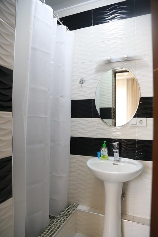 Center Hotel Bishkek Exterior photo